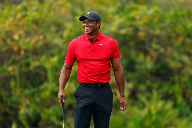 240108-tiger-woods-nike-se-1133a-fc7479