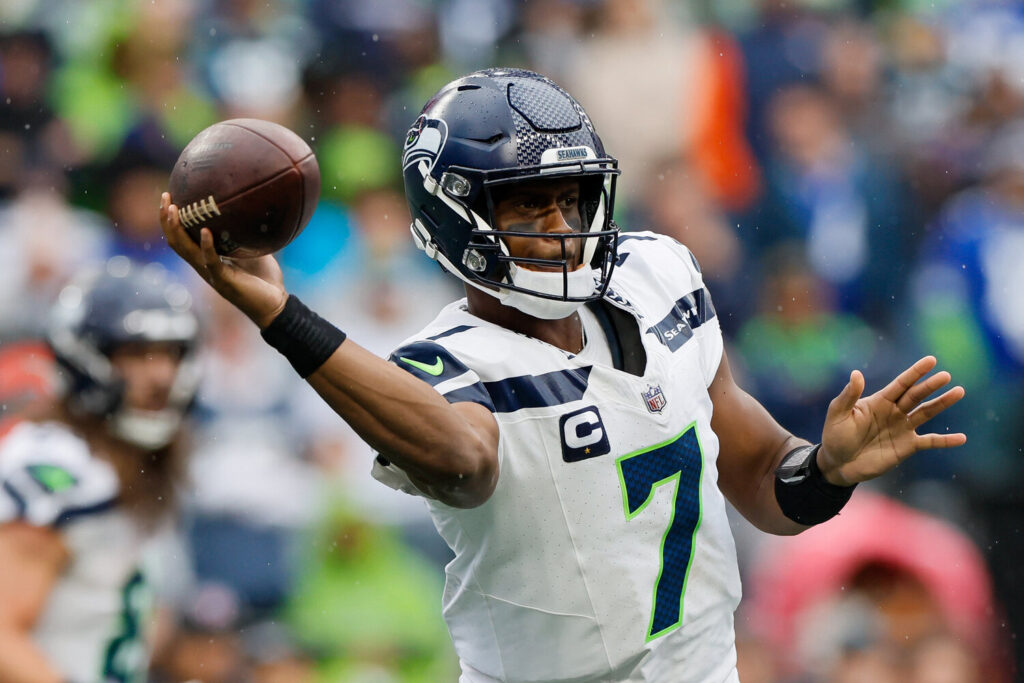 SPORTS-FBN-PANTHERS-SEAHAWKS-12-SE