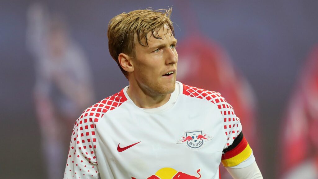 emil-forsberg-cropped_1wa289gbb4c3c1to5m20svr9w6 (2)